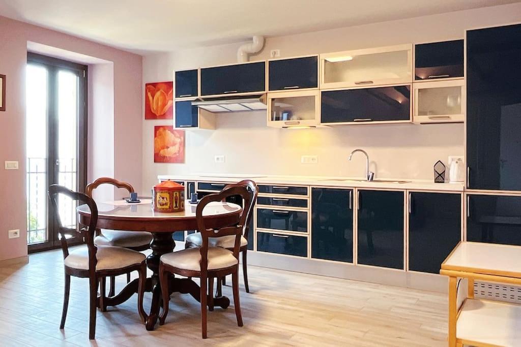 Gio House - Affitti Brevi Italia Διαμέρισμα Onno Εξωτερικό φωτογραφία